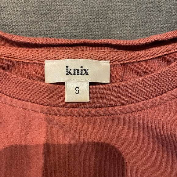 Knix Good to Go crew neck and matching jogger in cinnamon. - Picture 2 of 4
